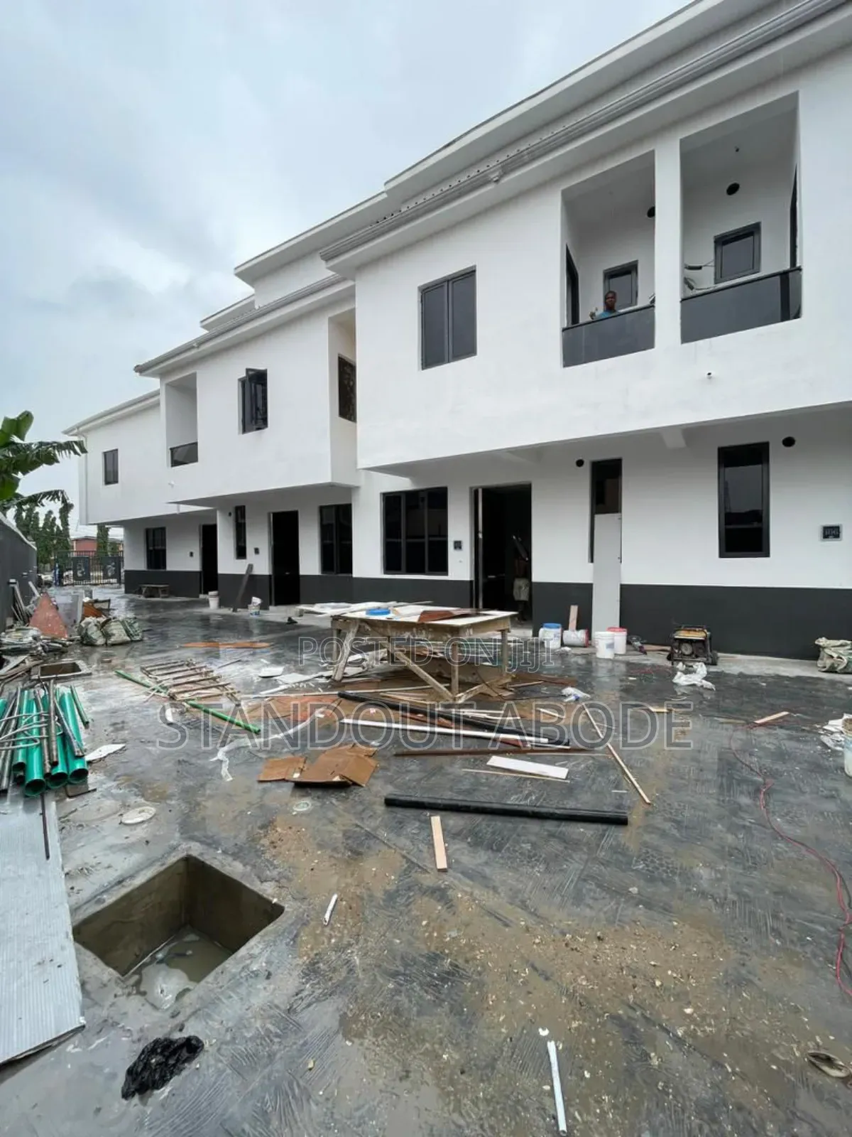 4bdrm Duplex in Inside An Estate, Surulere for sale in Surulere