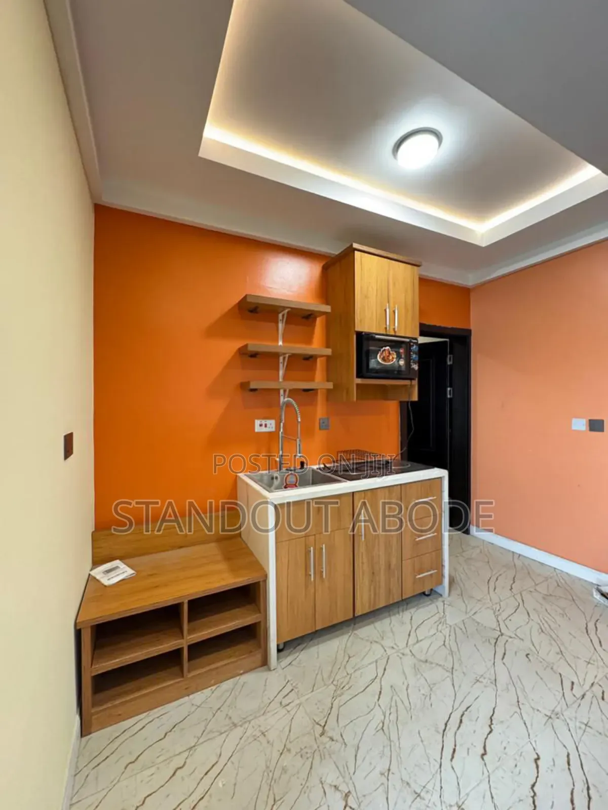 5bdrm Duplex in Inside An Estate, Anthony Village for sale in Anthony Village
