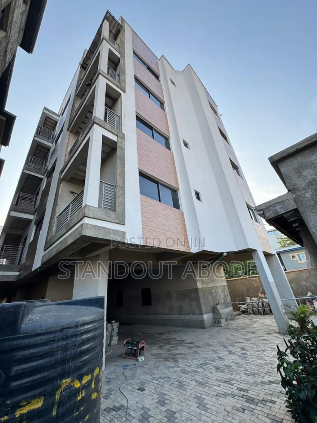 3bdrm Apartment in In An Estate, Yaba for sale in Yaba