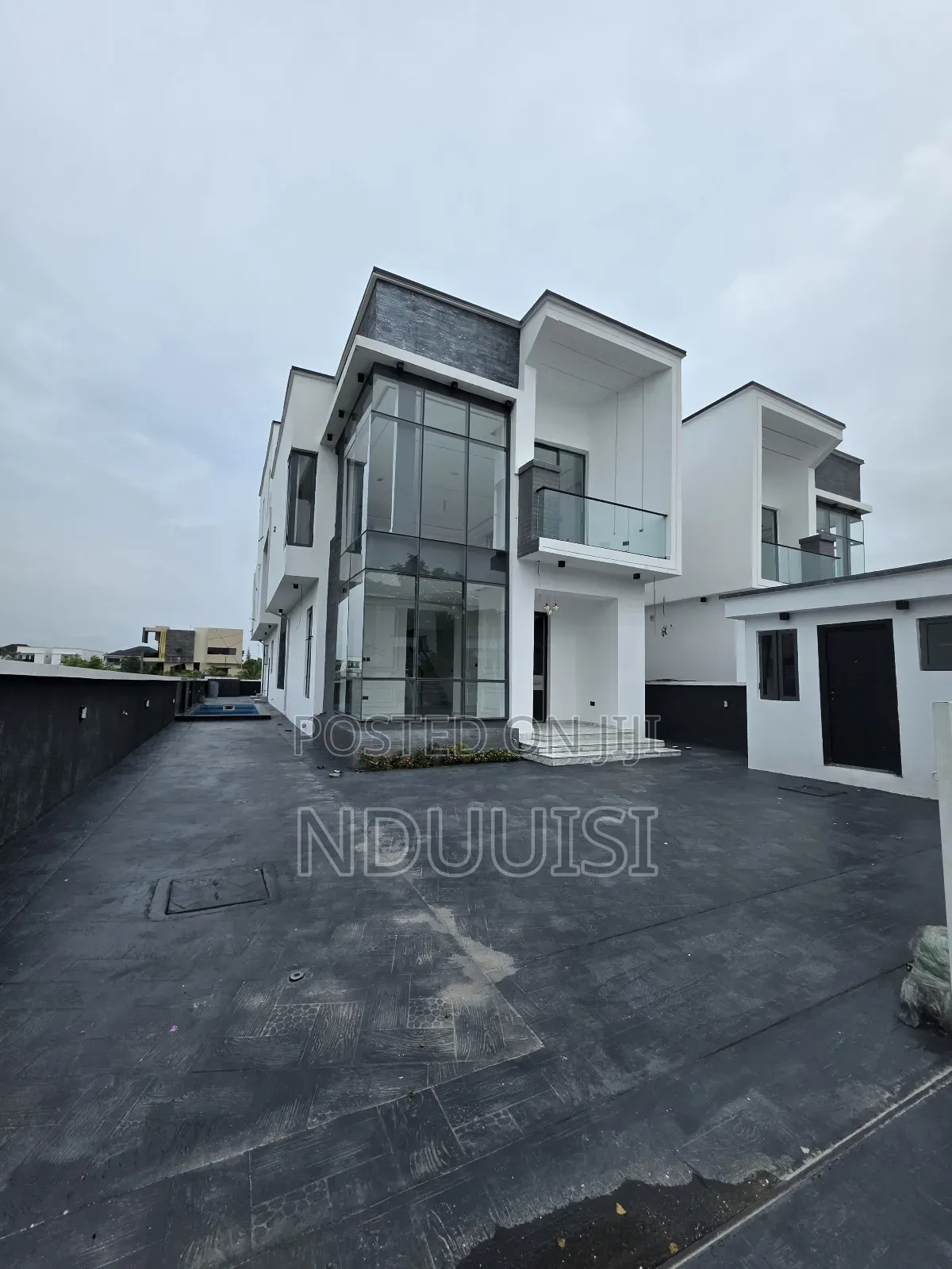 6bdrm Duplex in Royal Garden Estate, Ajah for sale in Ajah