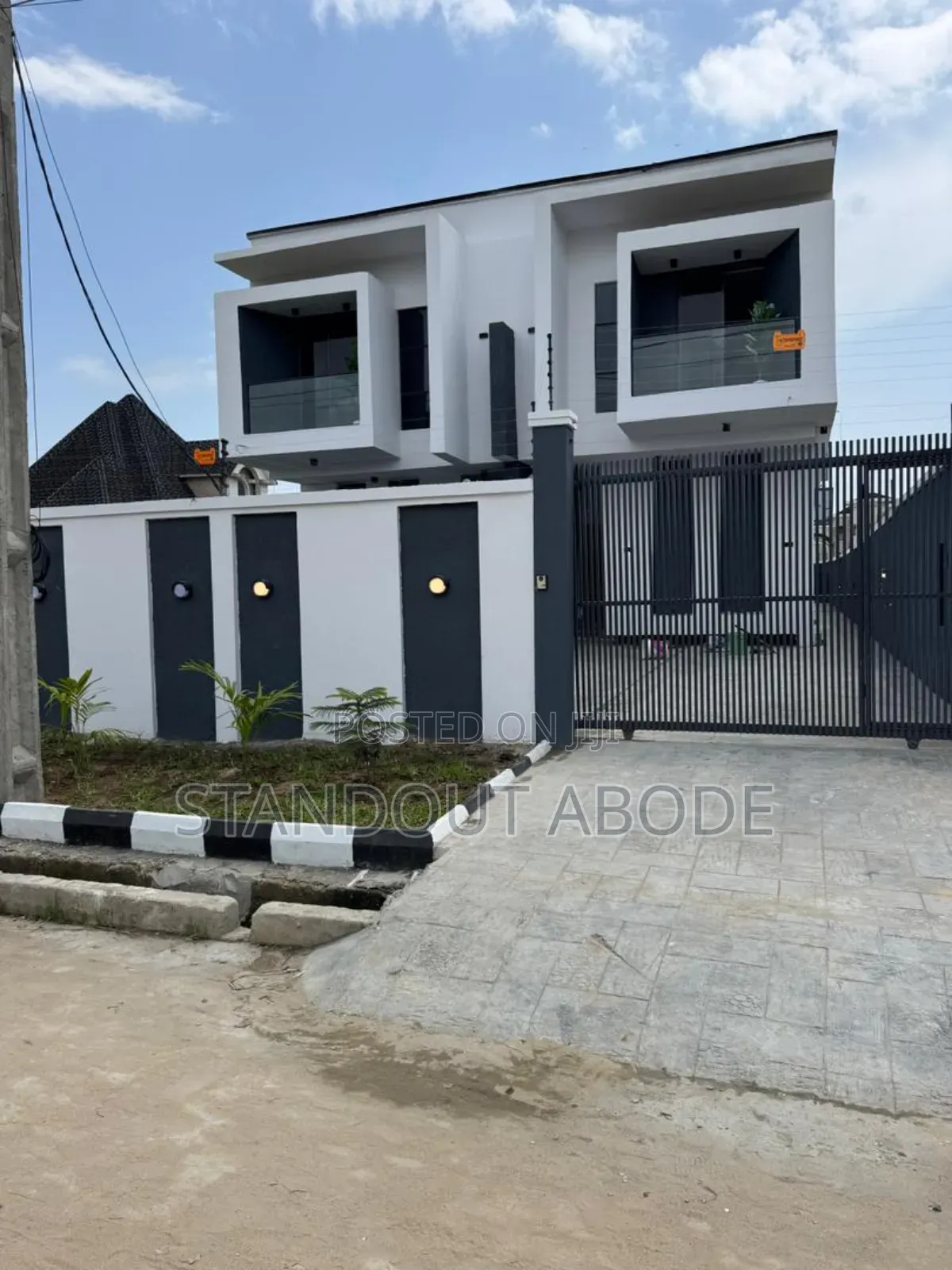 5bdrm Duplex in Abraham Adesanya for sale in Abraham Adesanya
