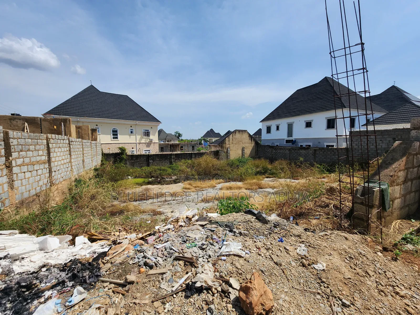 Prime Fully Fenced Detached Duplex Land Approx. 700 SQM at Galadimawa in Galadimawa