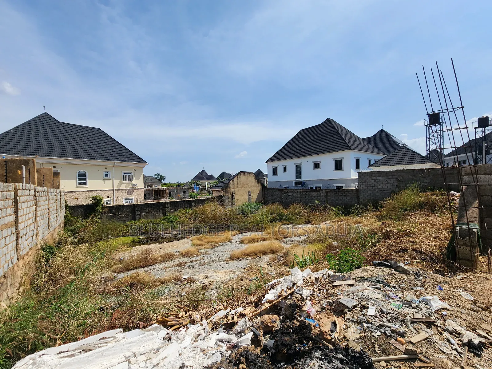 Prime Fully Fenced Detached Duplex Land Approx. 700 SQM at Galadimawa in Galadimawa