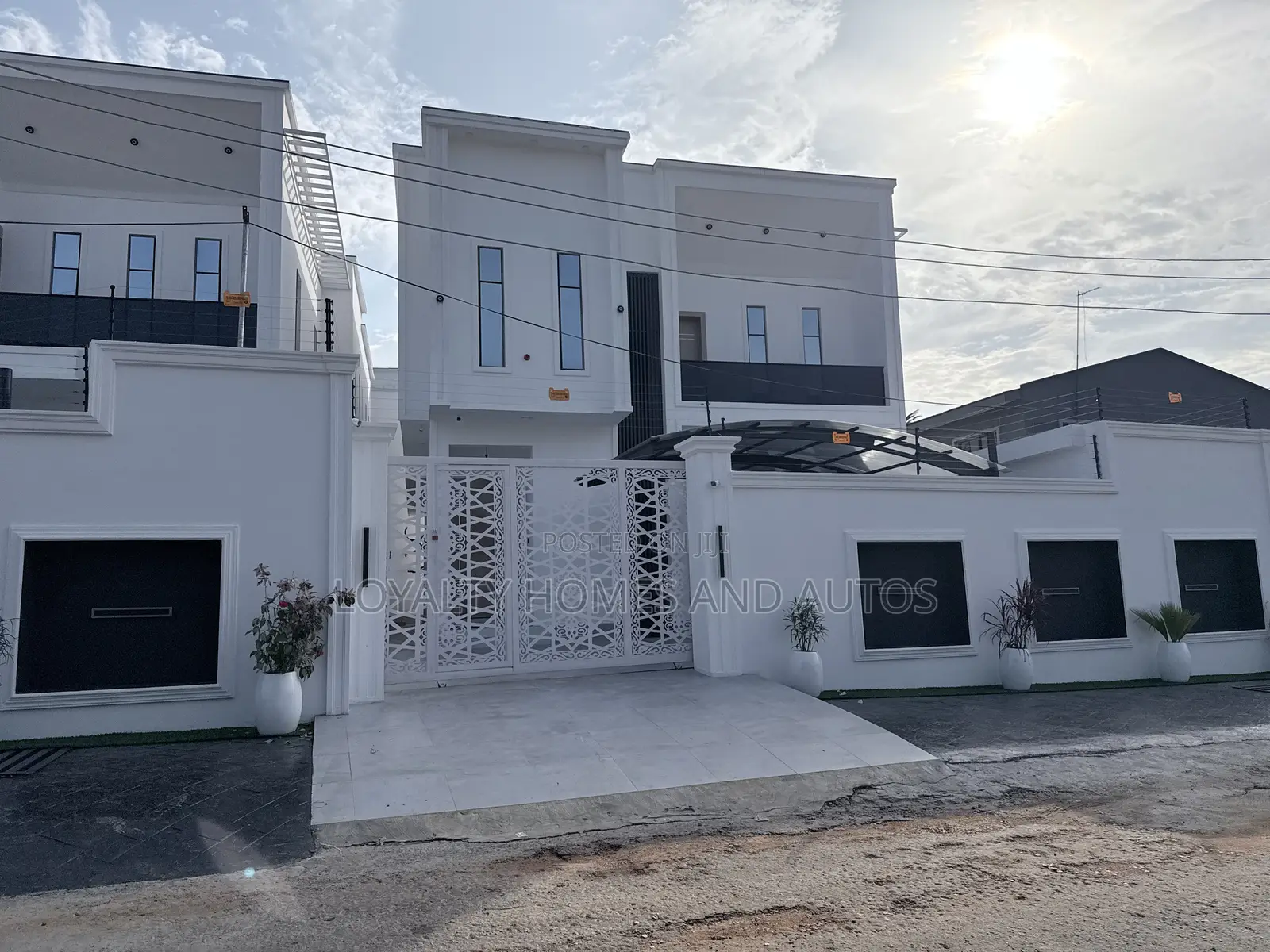 5bdrm Duplex in Omole Phase 1 Ikeja for sale in Omole Phase 1