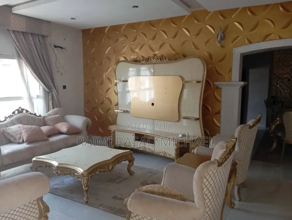 Furnished 4bdrm Duplex in New Road, Awoyaya for sale in Awoyaya