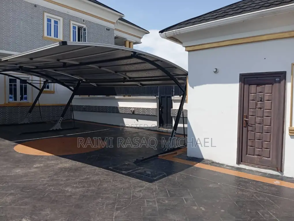 Furnished 4bdrm Duplex in New Road, Awoyaya for sale in Awoyaya