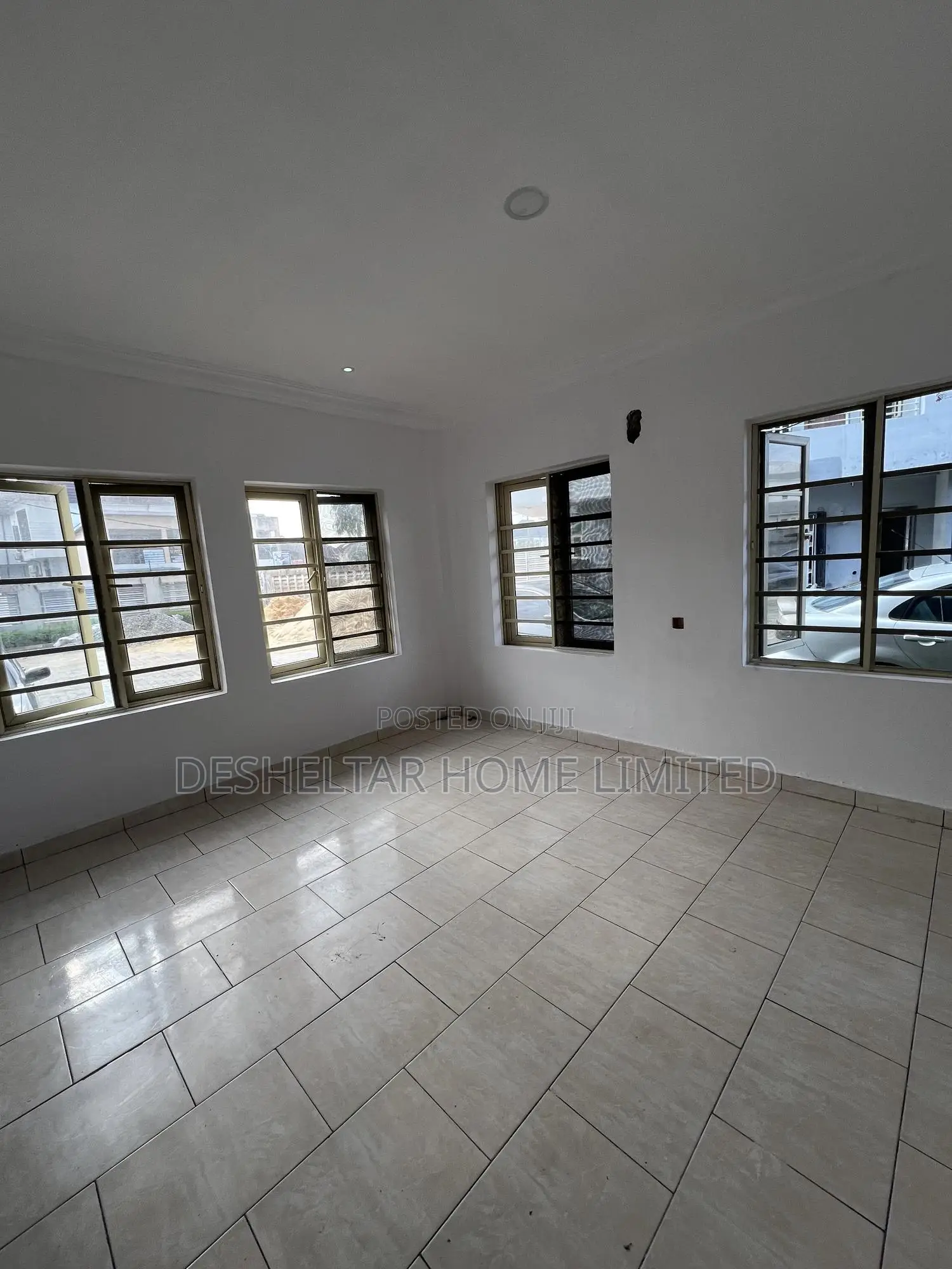 3bdrm Shared Apartment in Southern View Estate, Chevron for rent in Chevron