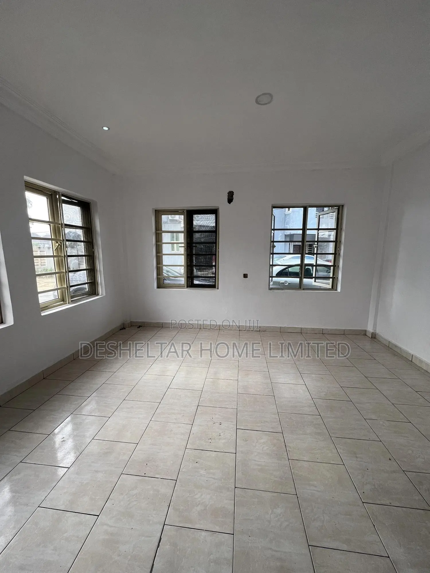 3bdrm Shared Apartment in Southern View Estate, Chevron for rent in Chevron