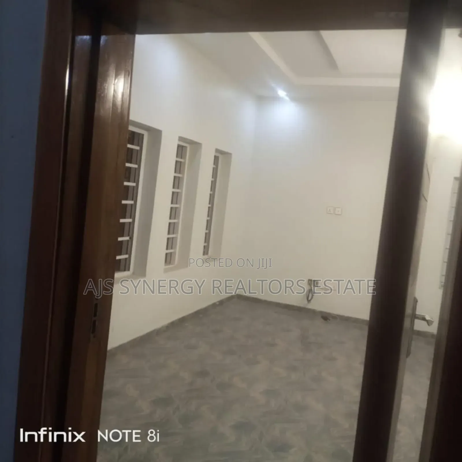 5bdrm Duplex in Osapa london for rent in Osapa london
