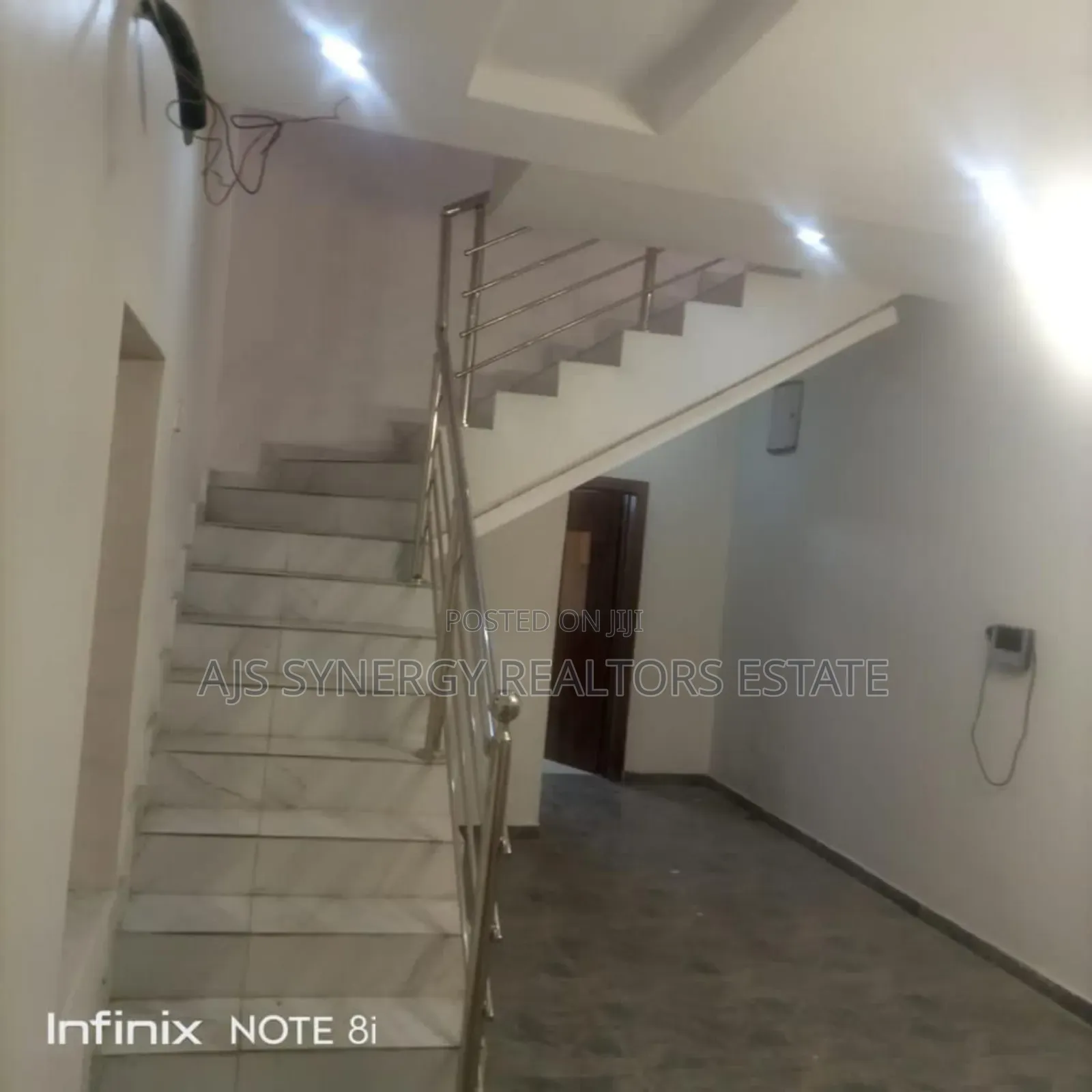 5bdrm Duplex in Osapa london for rent in Osapa london