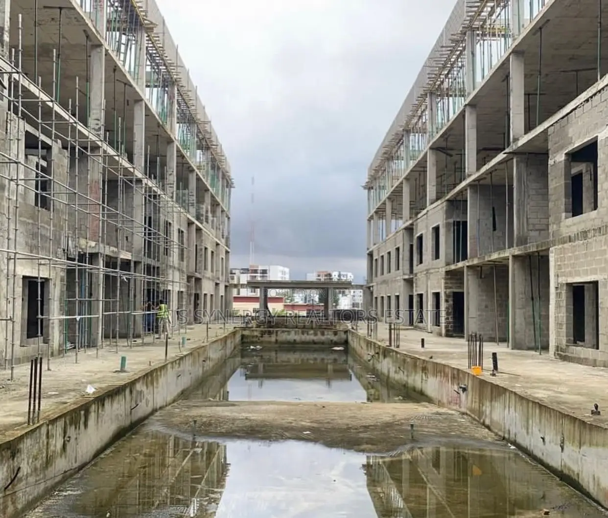 Furnished 1bdrm Apartment in Lekki Phase 1 for sale in Lekki Phase 1