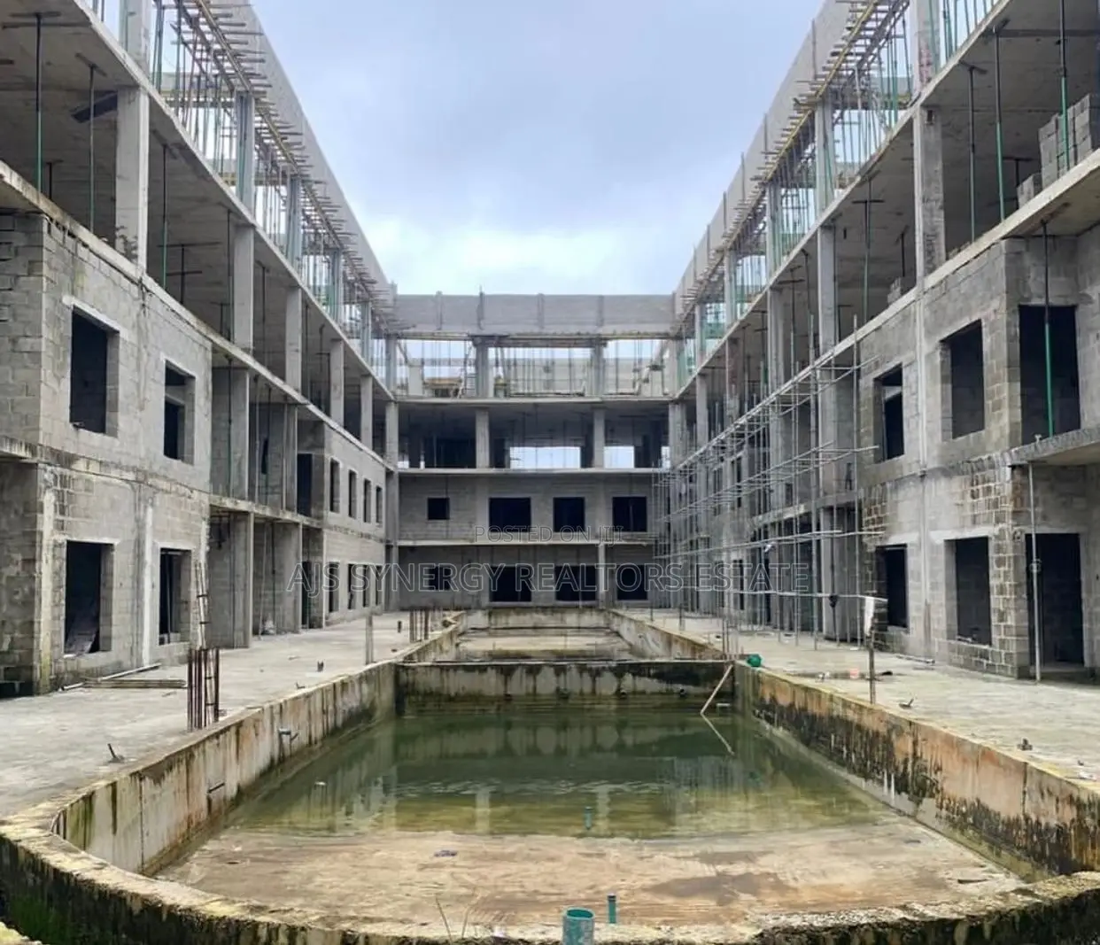 Furnished 1bdrm Apartment in Lekki Phase 1 for sale in Lekki Phase 1