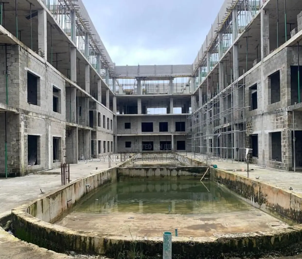 Furnished 1bdrm Apartment in Lekki Phase 1 for sale in Lekki Phase 1