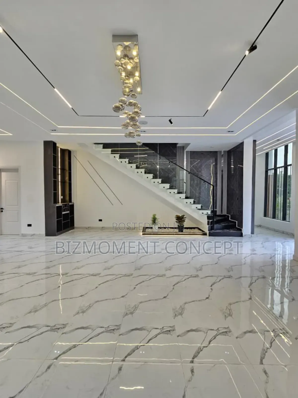 Furnished 5bdrm Duplex in Orchid Road, Chevron for sale in Chevron