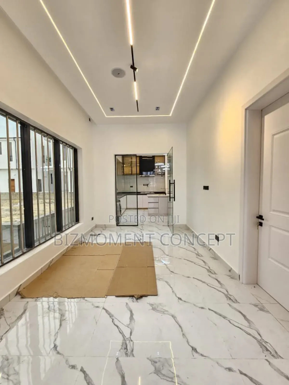 Furnished 5bdrm Duplex in Orchid Road, Chevron for sale in Chevron