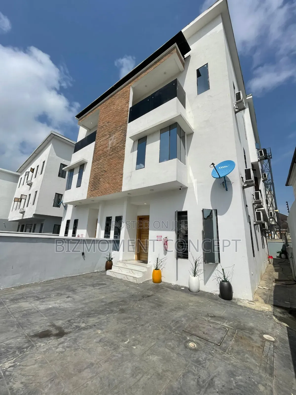 5bdrm Duplex in Ikota Lekki Lagos. for sale in Ikota