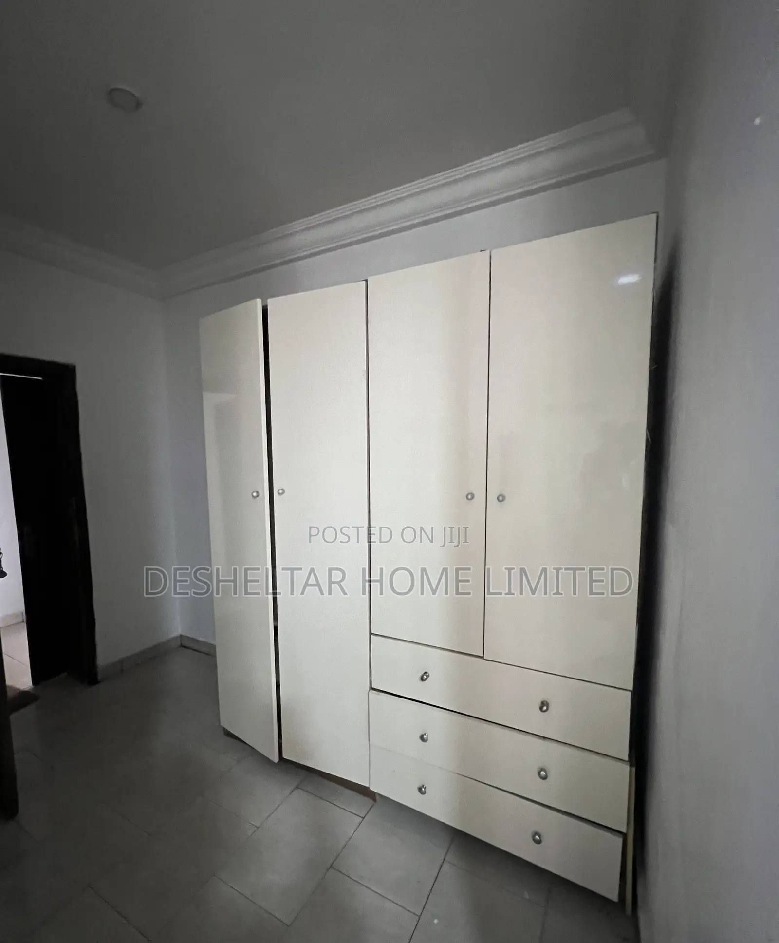 Furnished 3bdrm Shared Apartment in Southern View Estate, Chevron in Chevron