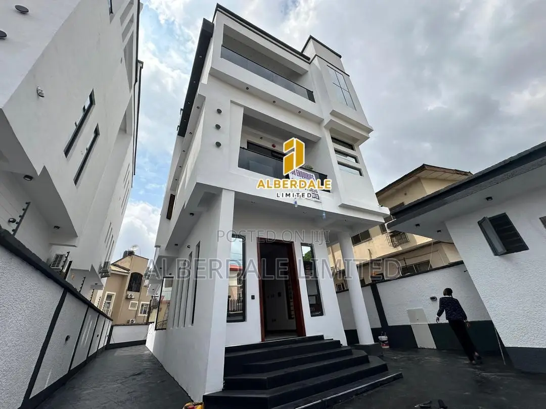 6bdrm Duplex in GRA Phase 2 Shangisha for sale in GRA Phase 2 Shangisha