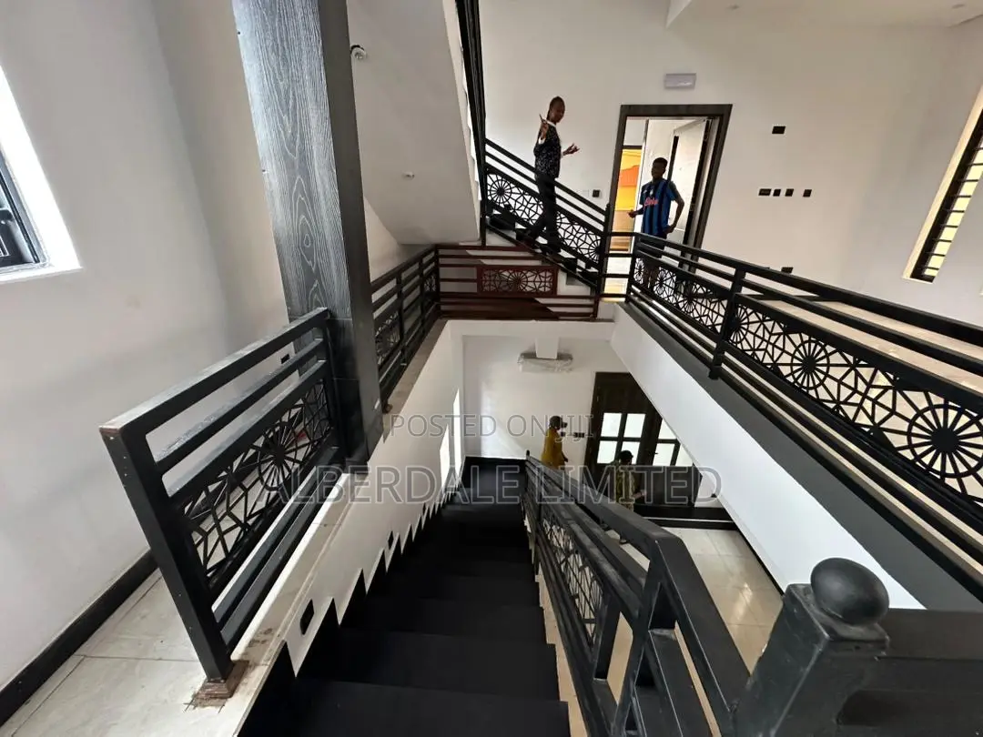 6bdrm Duplex in GRA Phase 2 Shangisha for sale in GRA Phase 2 Shangisha
