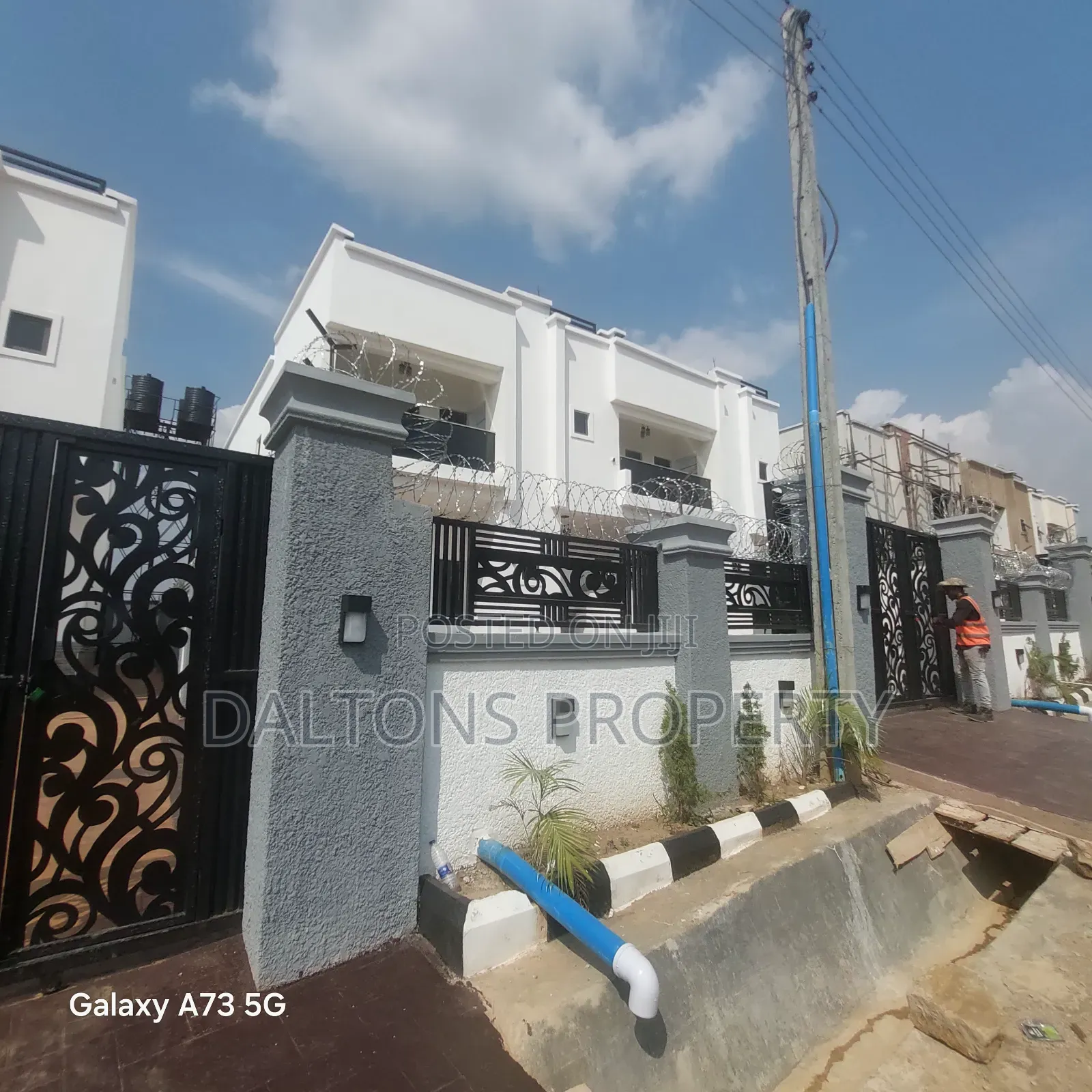 4bdrm Duplex in Best View, Lugbe District for sale in Lugbe District