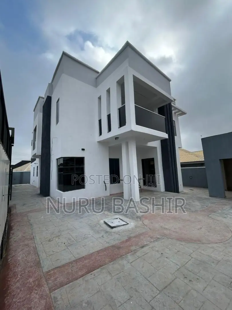 4bdrm Duplex in Victory Garden, Akala Express for sale in Akala Express