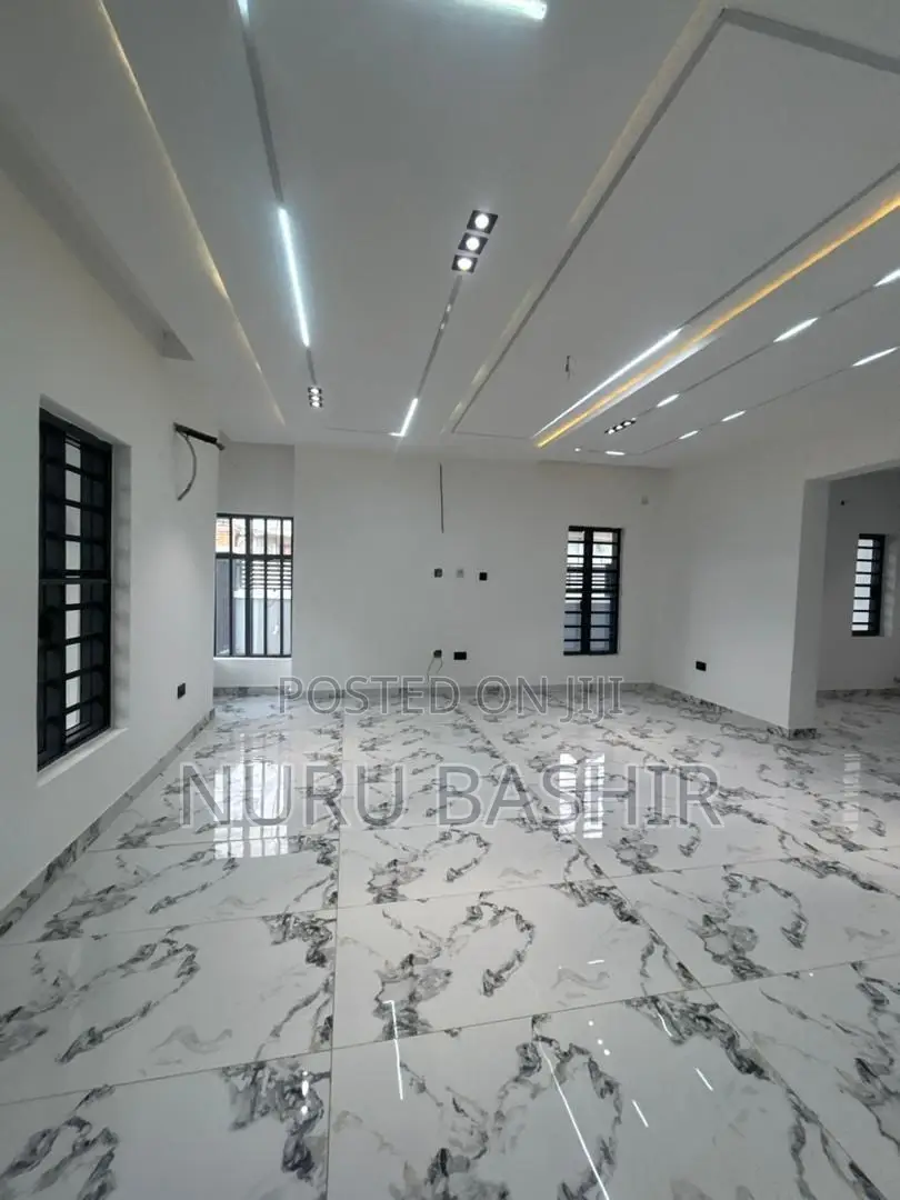 4bdrm Duplex in Victory Garden, Akala Express for sale in Akala Express