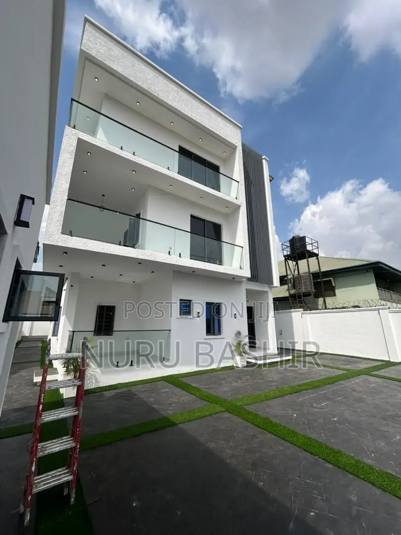Furnished 5bdrm Duplex in Oluyole Estate for sale in Oluyole Estate