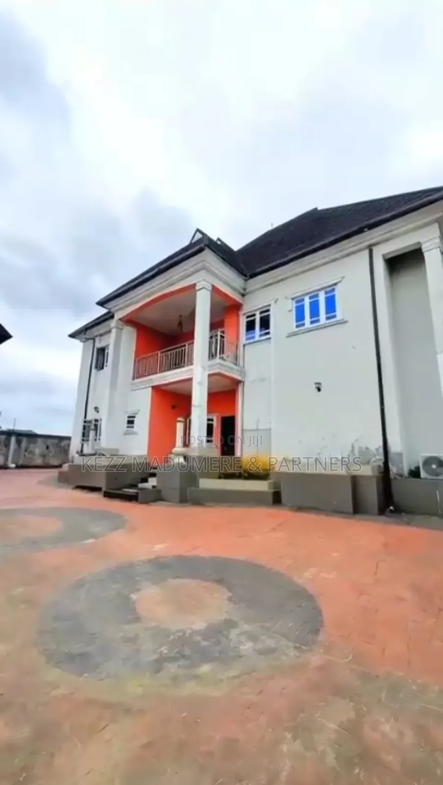 6bdrm Duplex in Gated Estate for sale in Port-Harcourt