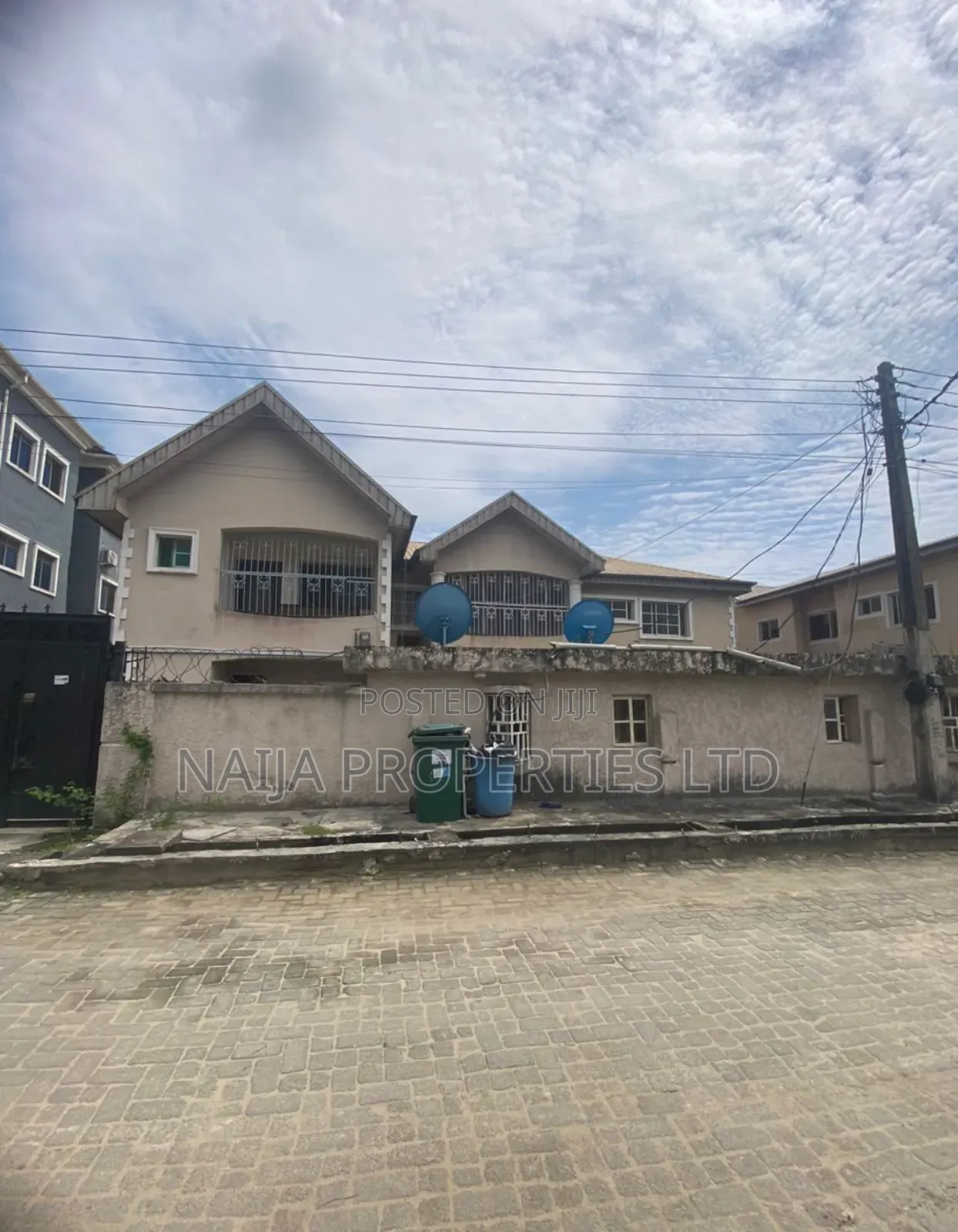 3bdrm Block of Flats in Oko Ado, Sangotedo for sale in Sangotedo