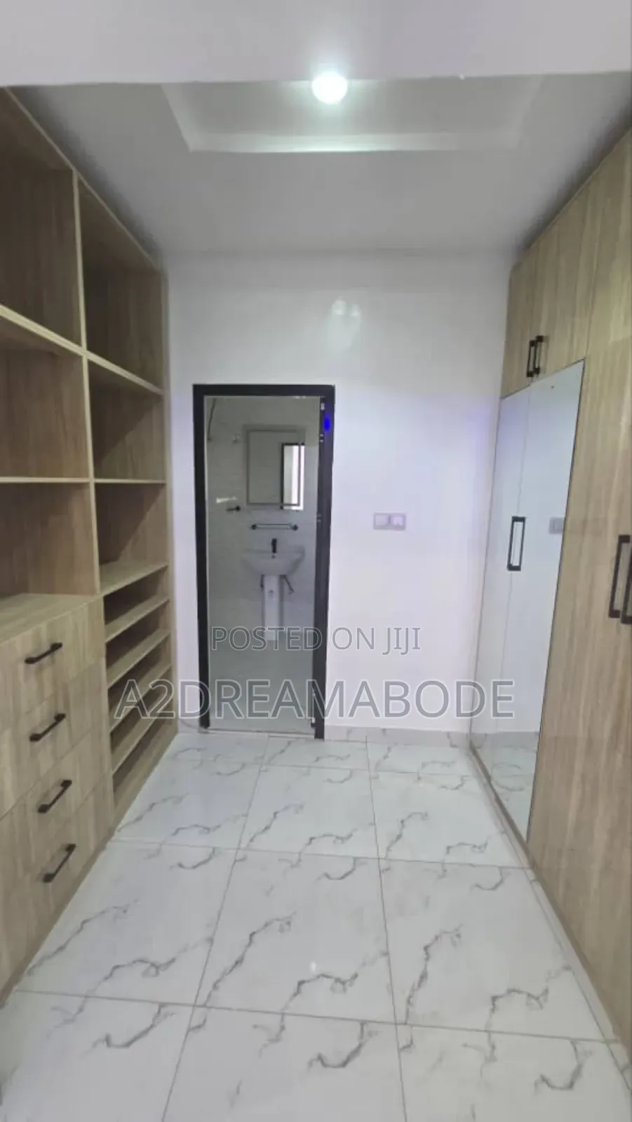 4bdrm Duplex in Omole Phase 2 for rent in Omole Phase 2