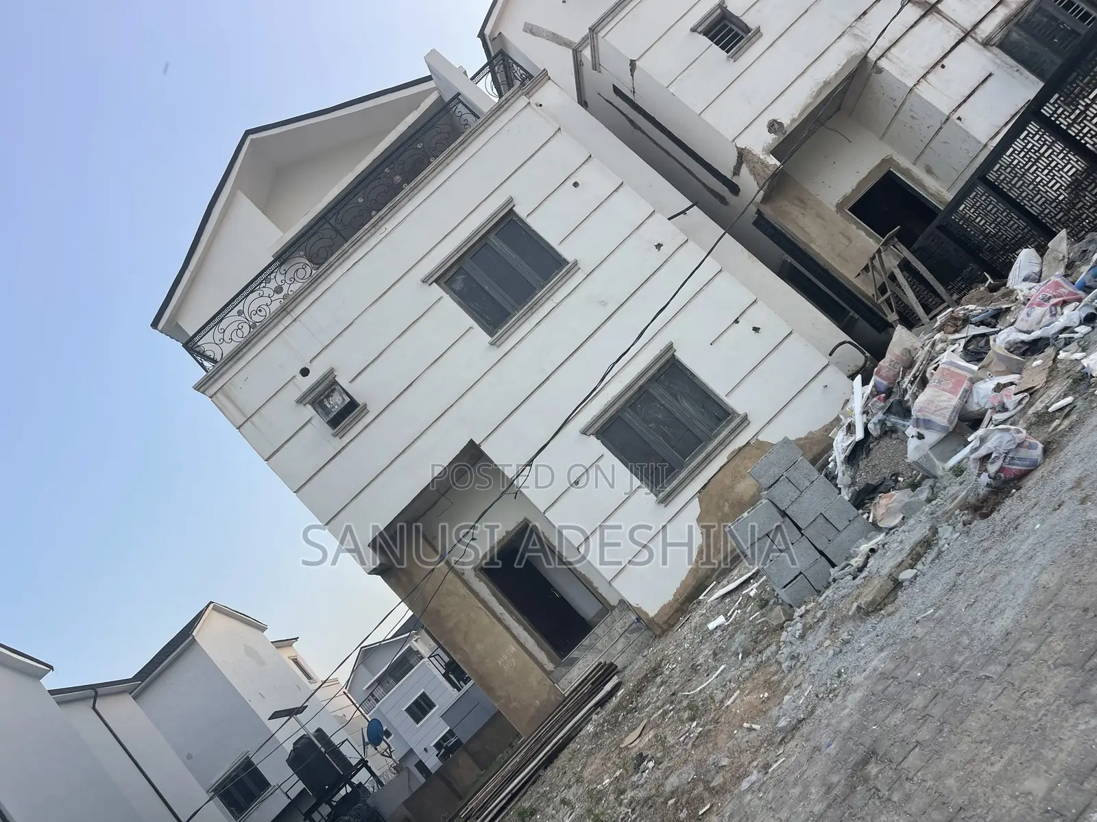 6bdrm Duplex in Wuye Main Fct Abuja for sale in Wuye