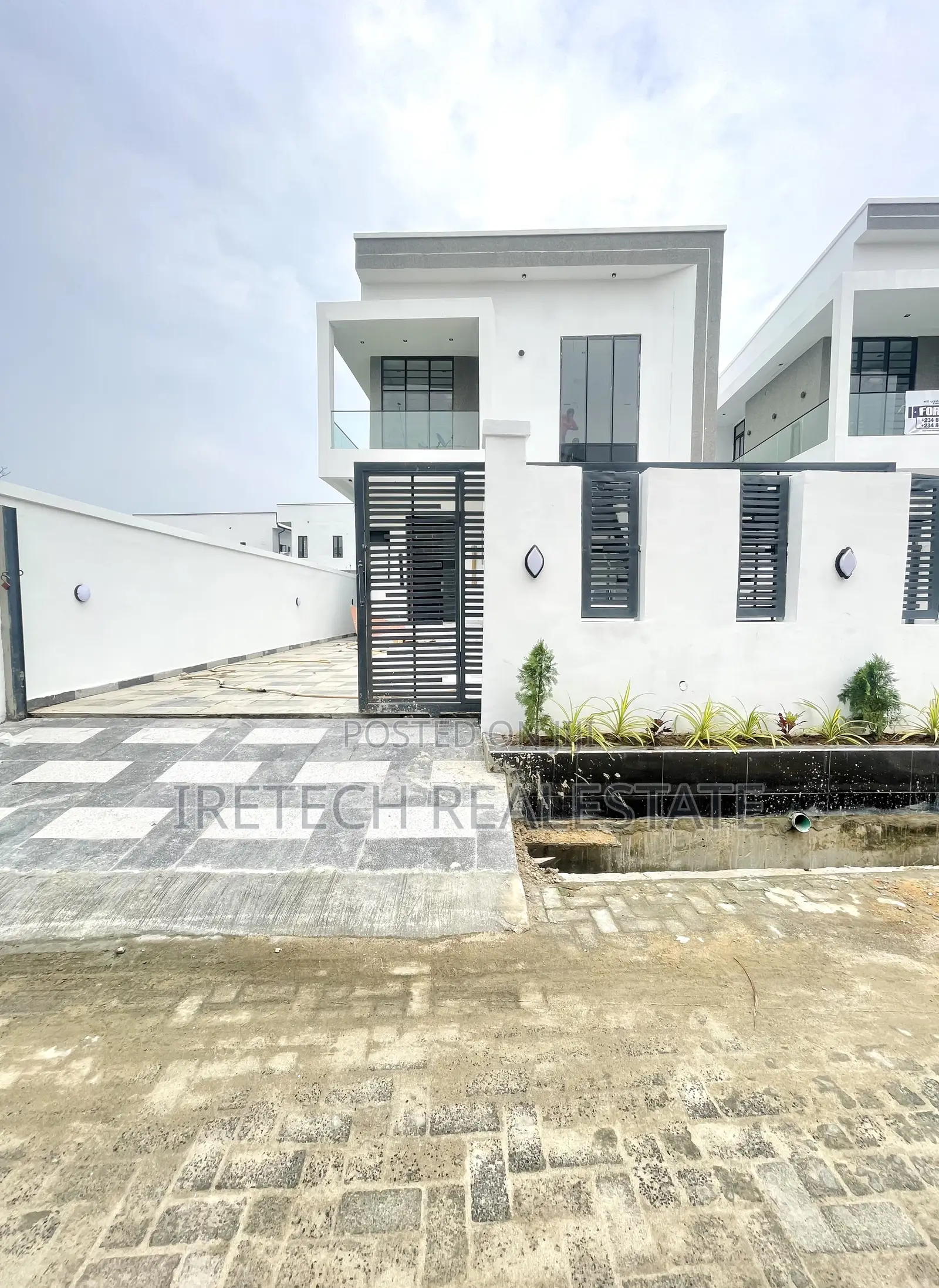 4bdrm Duplex in Off Ajah Bridge In A for sale in Ado / Ajah