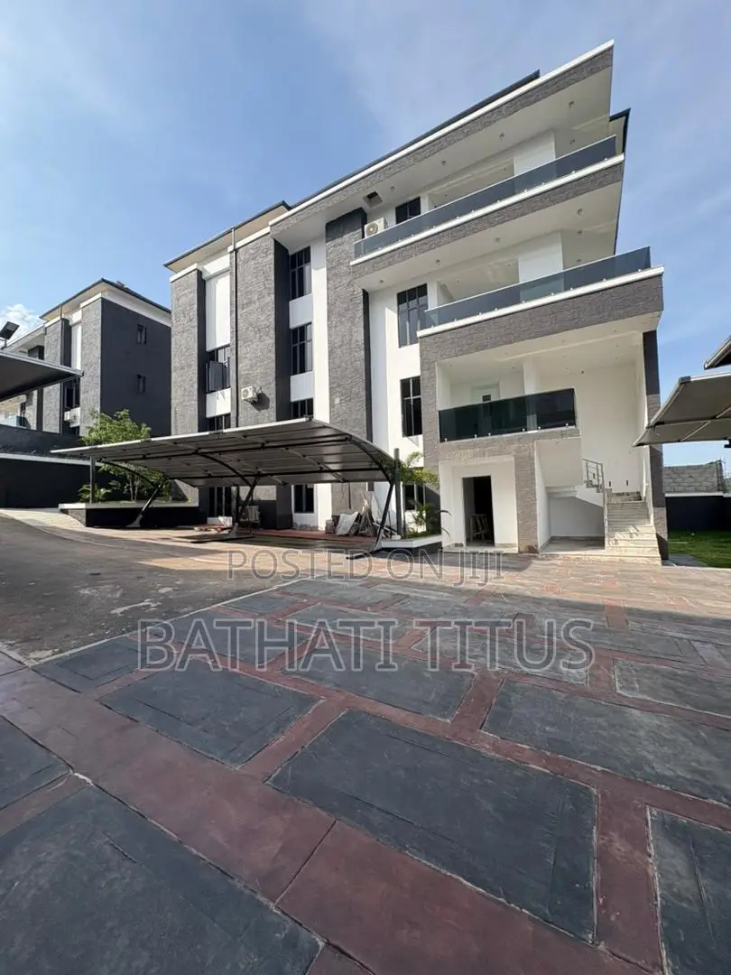 6bdrm Duplex in Life Camp for sale in Life Camp