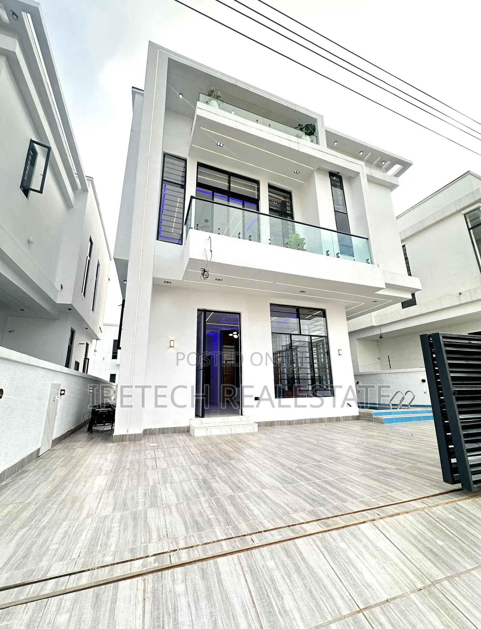 4bdrm Duplex in Ajah In A Gated for sale in Ado / Ajah