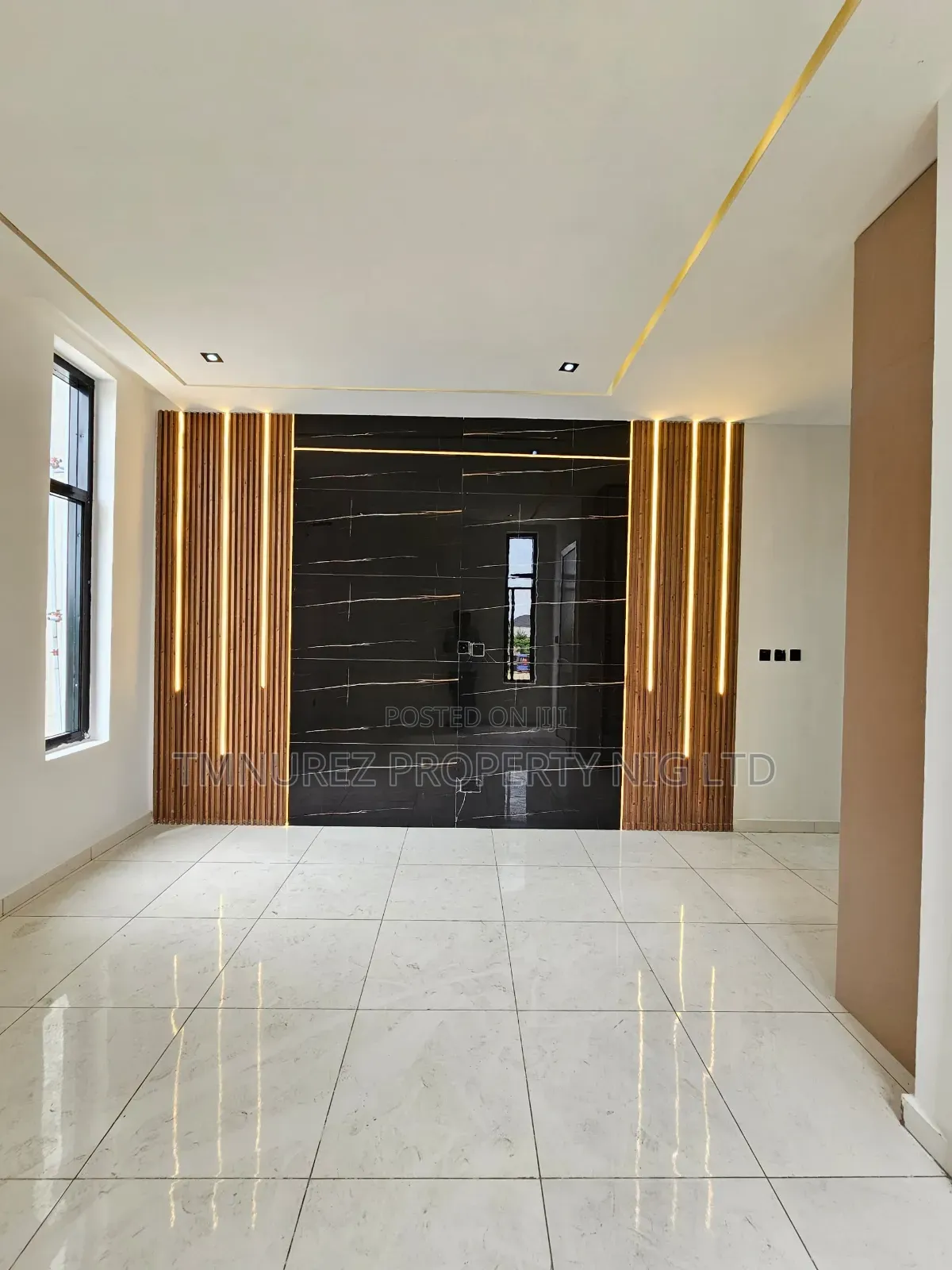 4bdrm Duplex in Orchild Estate, Chevron for sale in Chevron