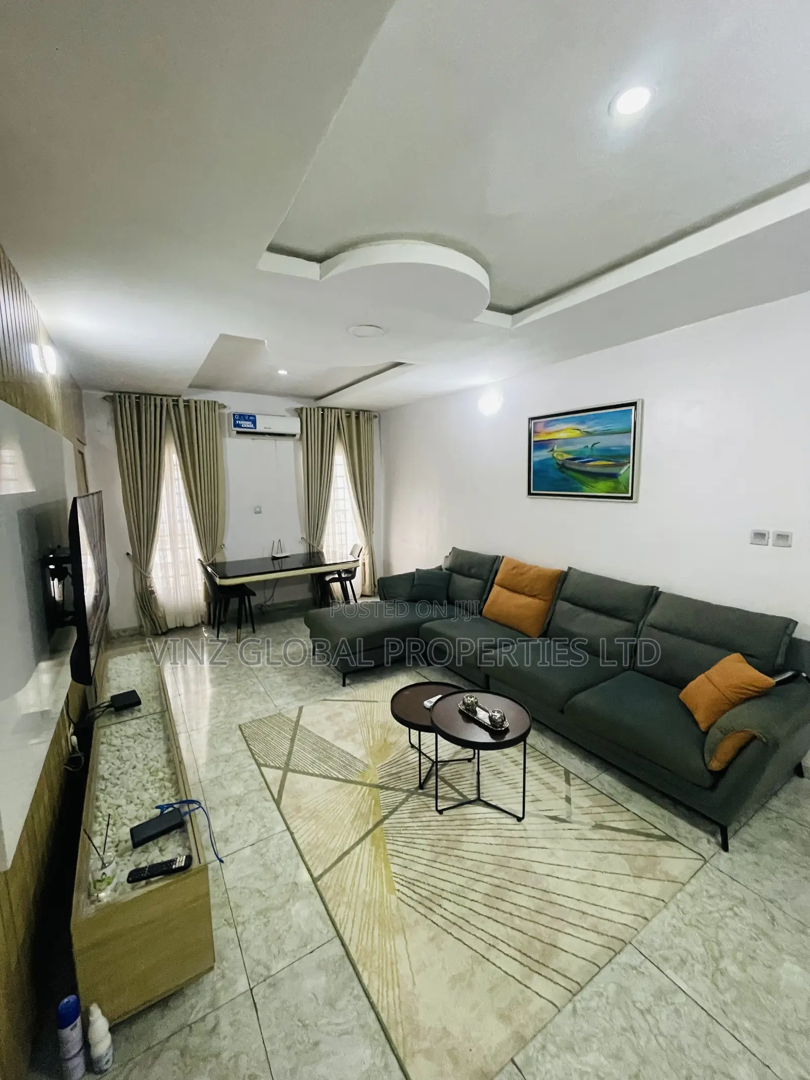 Luxury Furnished 2 Bedroom Apartment With Pool, Gym 24/7hrs Power in Lekki