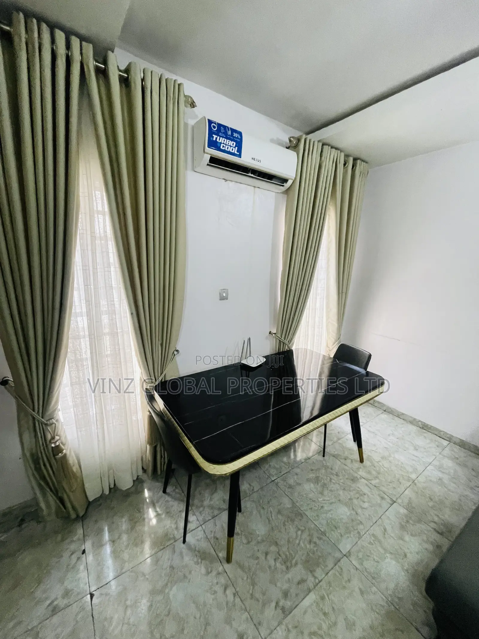 Luxury Furnished 2 Bedroom Apartment With Pool, Gym 24/7hrs Power in Lekki