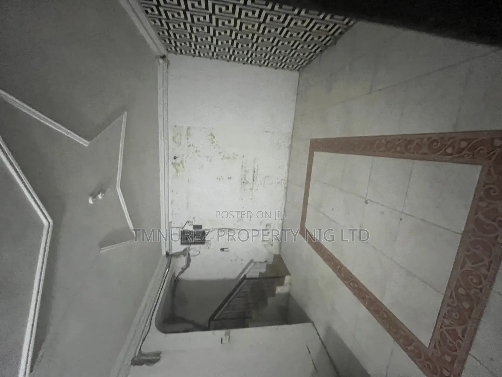 3 Bedroom Apartments to Let for for Office Purposes in Lekki Phase 1