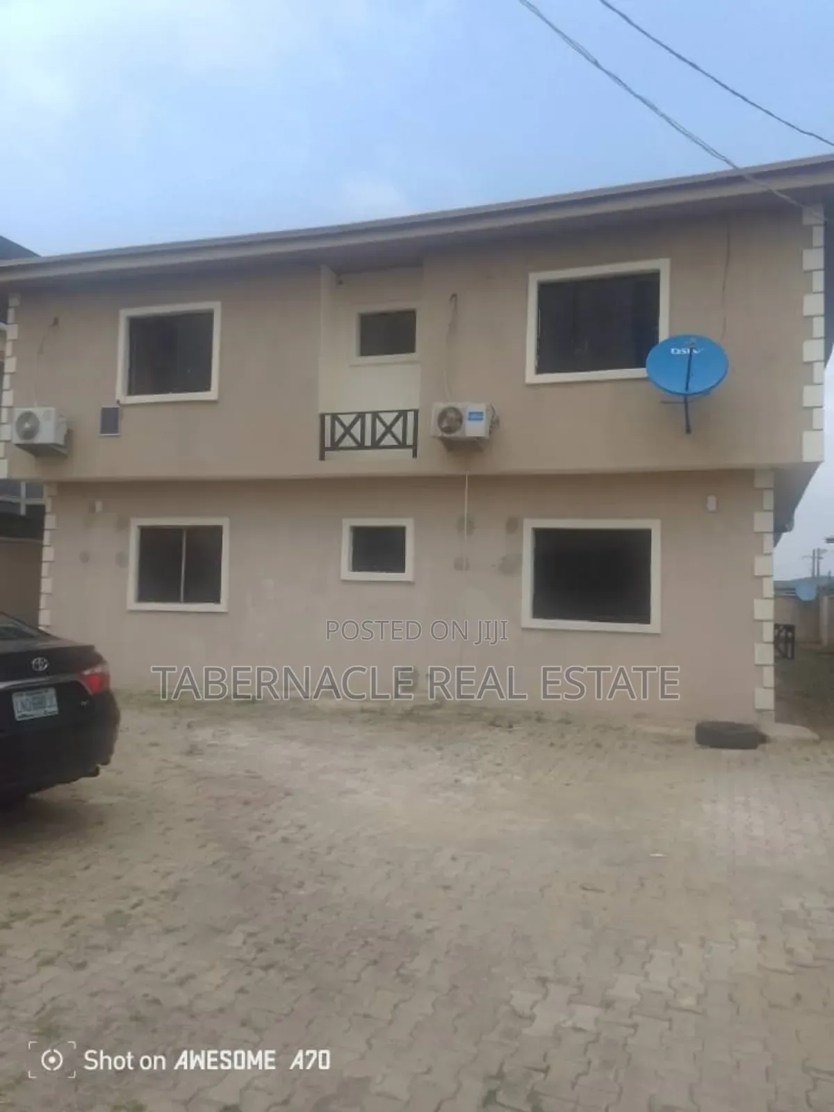 3bdrm Apartment in Alogba Estate,, Ebute for rent in Ebute