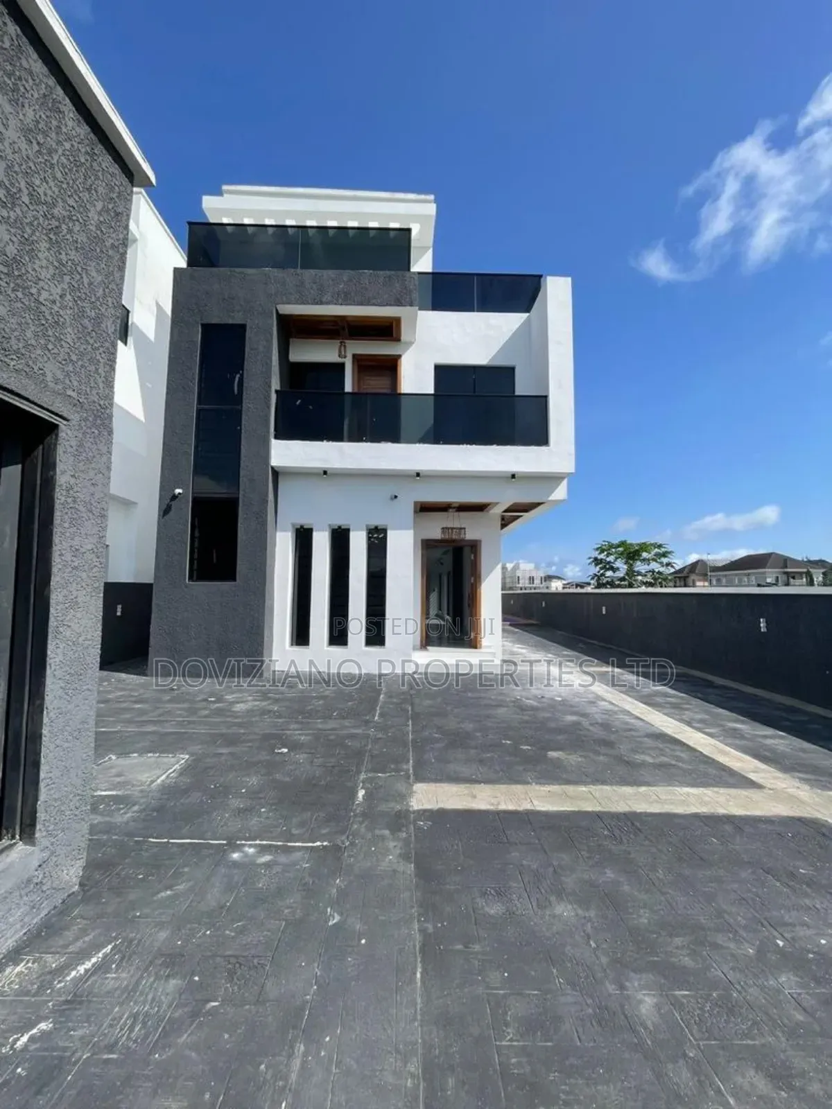 5bdrm Duplex in Ajah for sale in Ajah