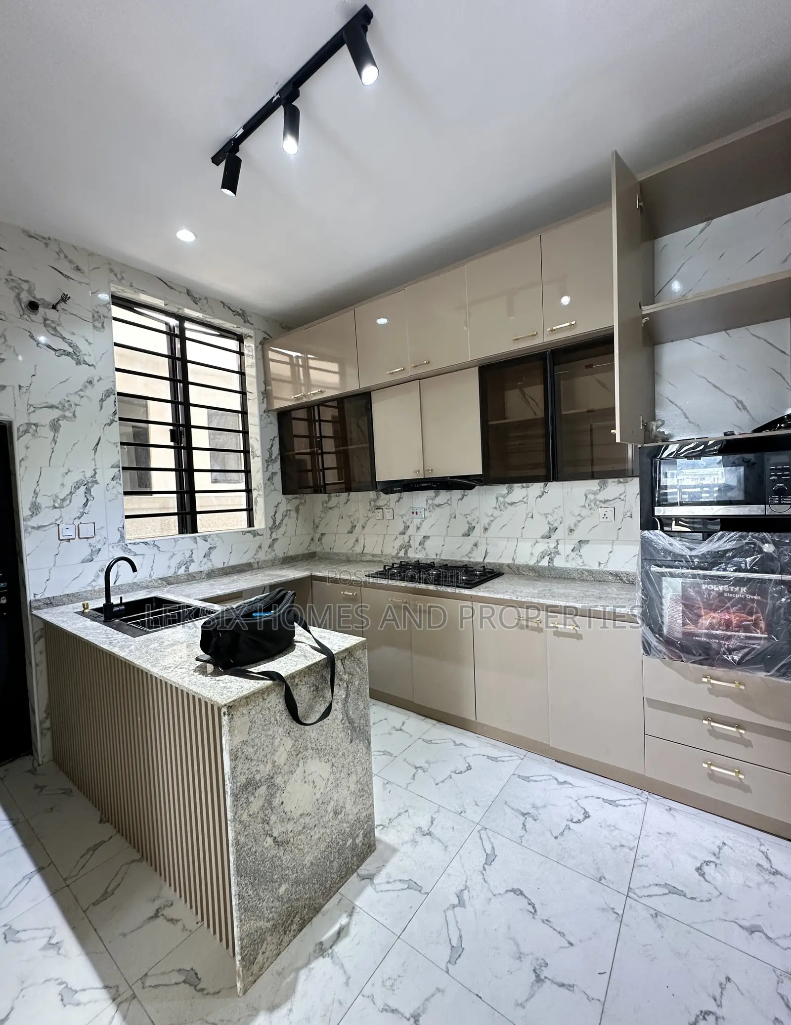 4bdrm Duplex in A Well Secured, Ikota for sale in Ikota