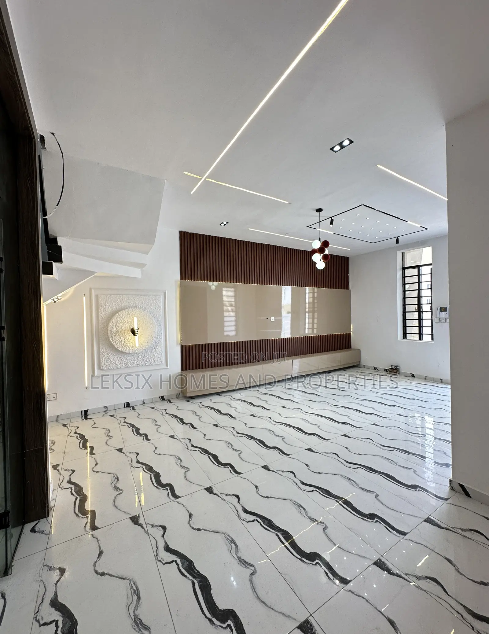 4bdrm Duplex in A Well Secured, Ikota for sale in Ikota