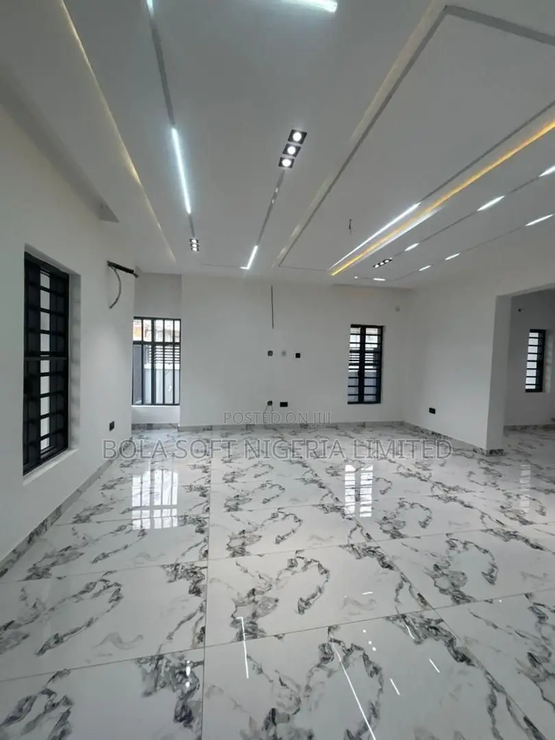 4bdrm Duplex in Akoto Estate Inside, Akala Express for sale in Akala Express