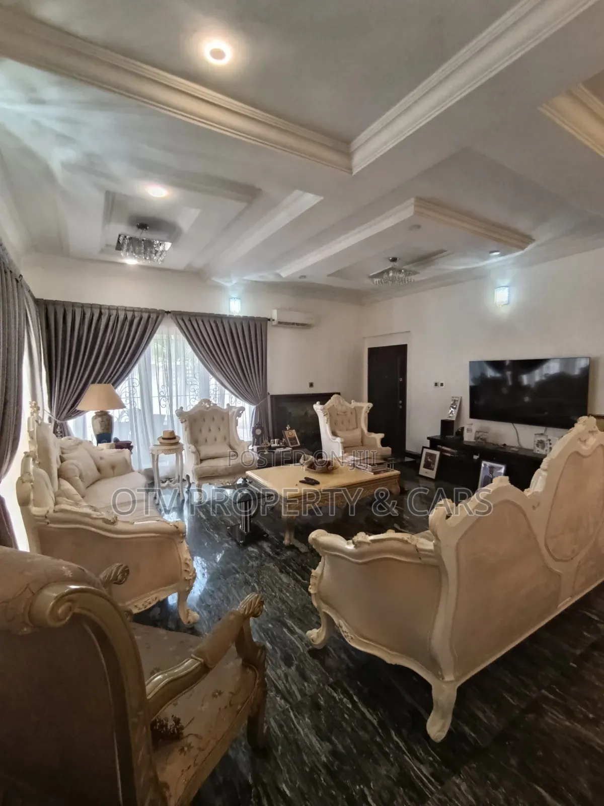 Furnished 5bdrm Duplex in Banana Island for sale in Banana Island