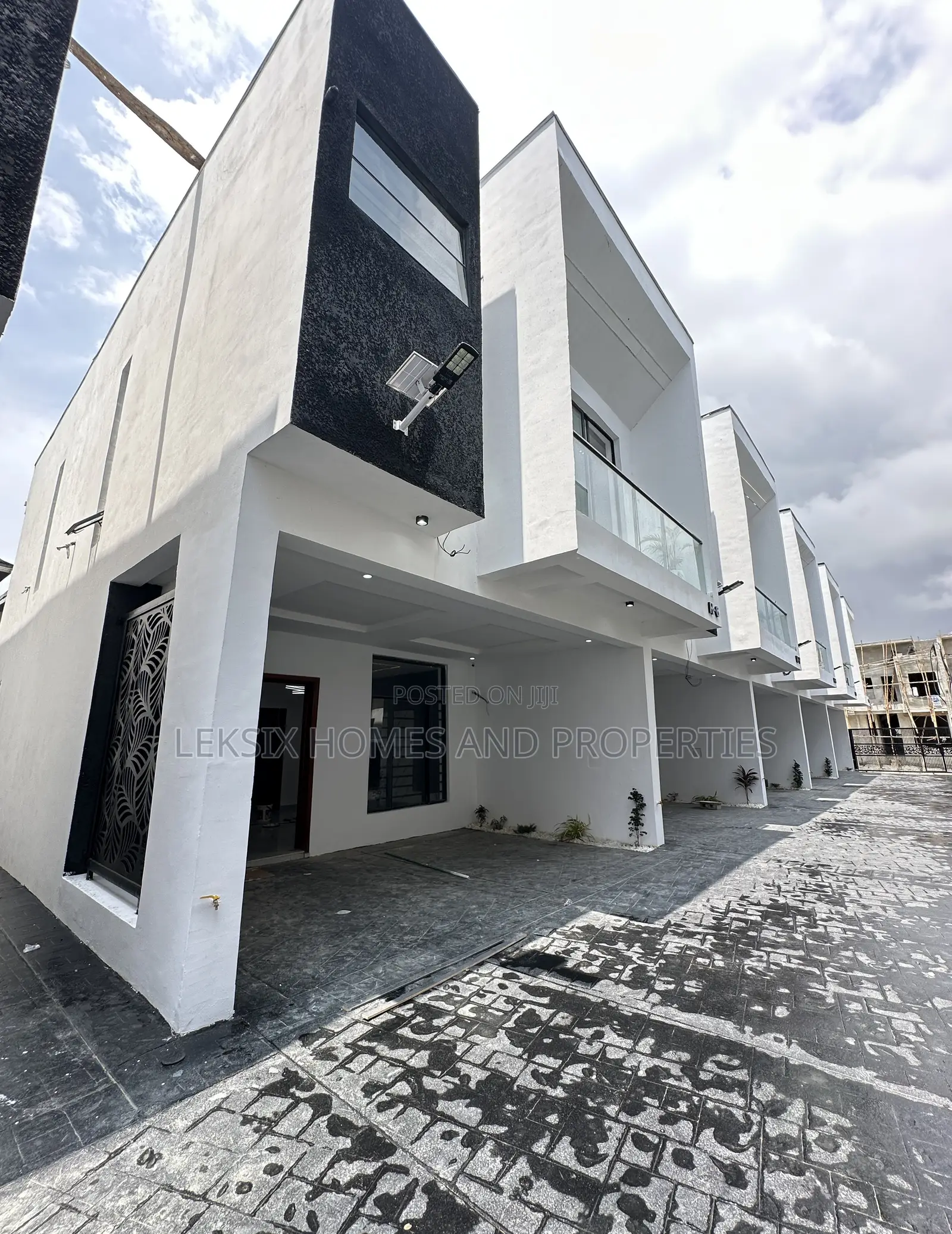 4bdrm Townhouse/Terrace in A Well Secured, Ikota for sale in Ikota