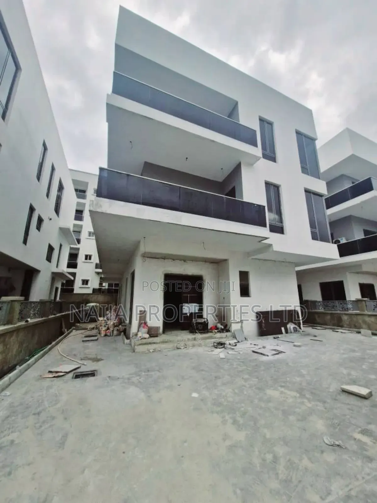 6bdrm Duplex in Old Ikoyi for sale in Old Ikoyi