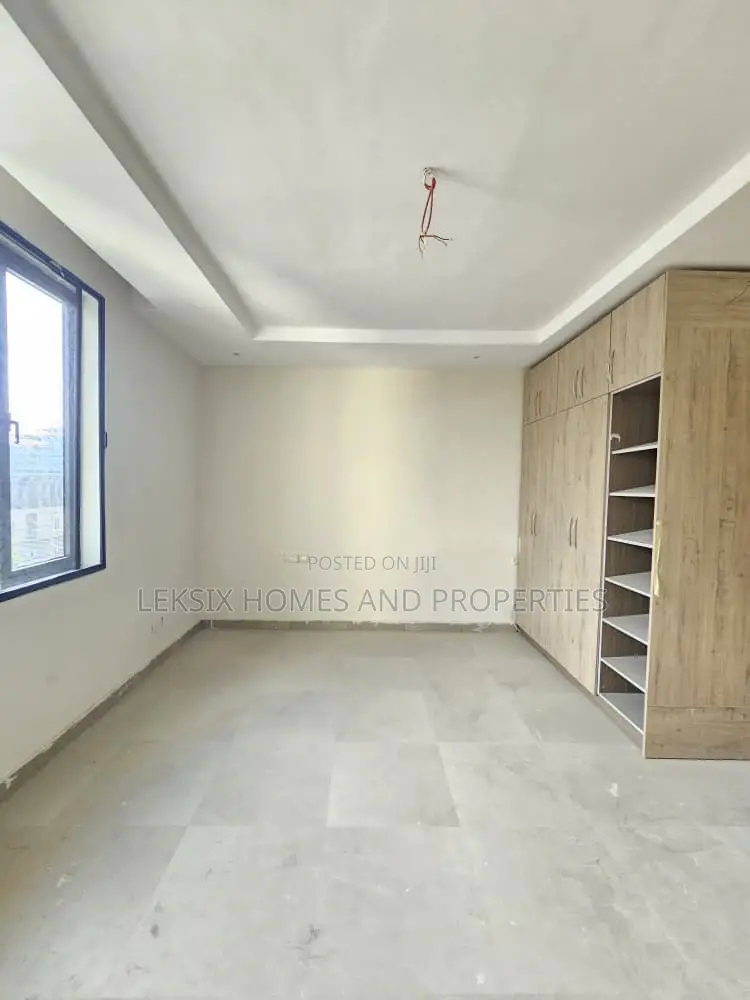 3bdrm Apartment in A Well Serene And, Lekki Phase 1 for sale in Lekki Phase 1