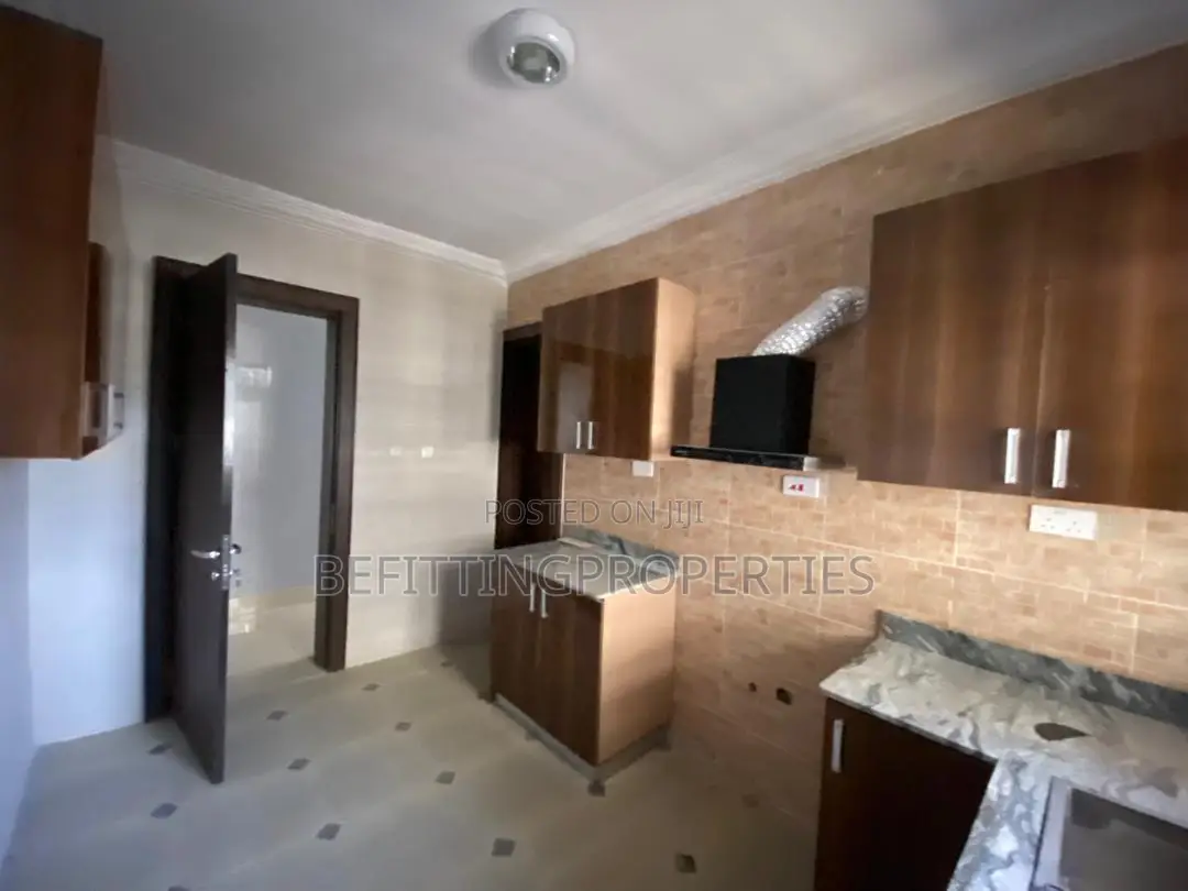 3bdrm Block of Flats in Ikoyi for rent in Ikoyi