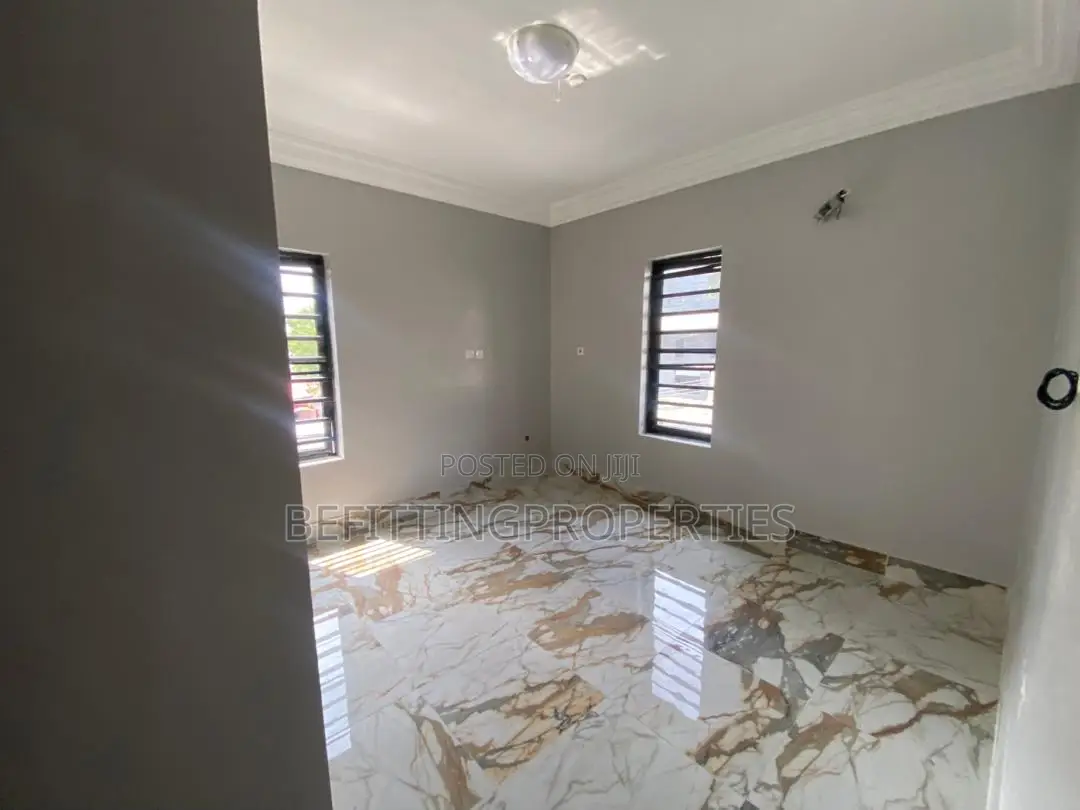 3bdrm Block of Flats in Ikoyi for rent in Ikoyi