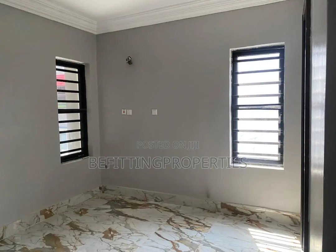 3bdrm Block of Flats in Ikoyi for rent in Ikoyi